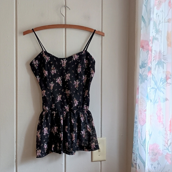 Floral Lace Peplum Cami - Picture 1 of 5